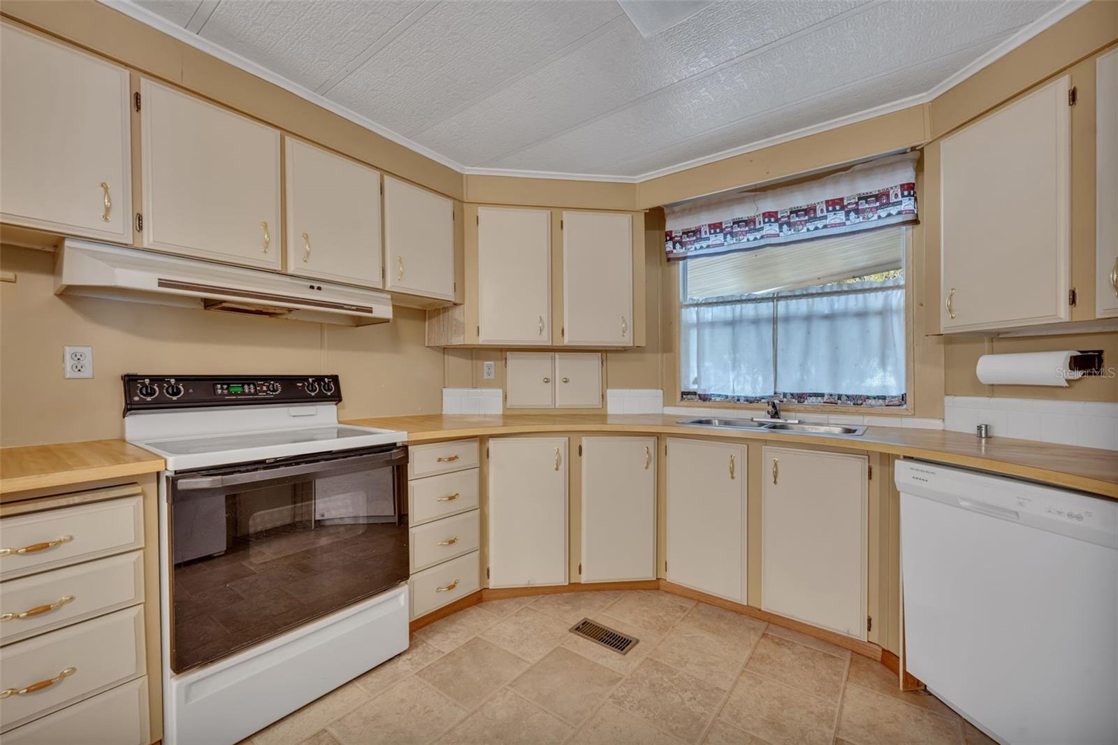 53 KONO CIR, LEESBURG, FL, 34788