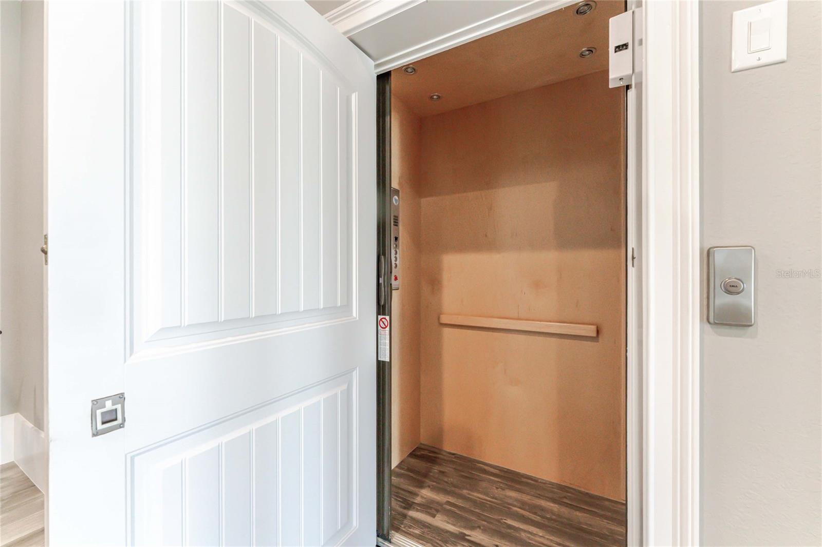 9290 PINE COVE DR, ENGLEWOOD, FL, 34224