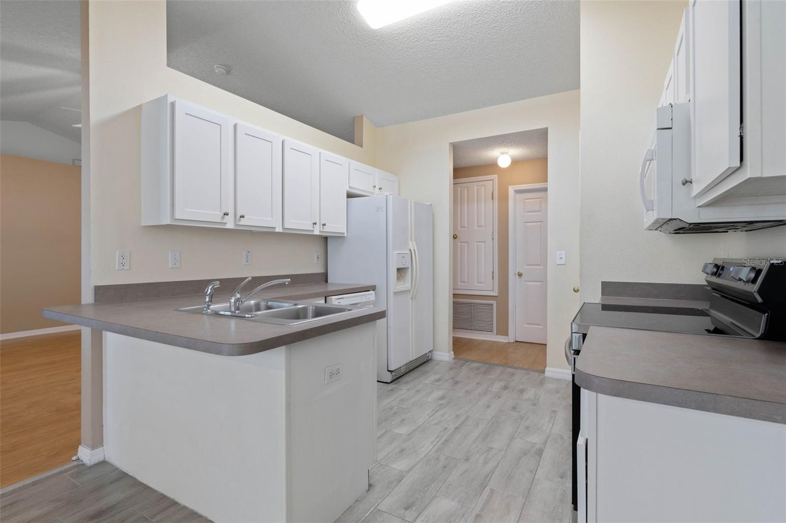 84 BRUNSWICK LN, PALM COAST, FL, 32137