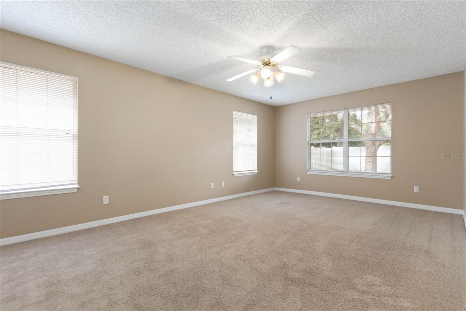 84 BRUNSWICK LN, PALM COAST, FL, 32137