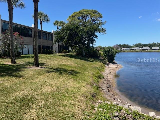 220 LAKEWOOD DR, BRADENTON, FL, 34210