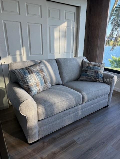 220 LAKEWOOD DR, BRADENTON, FL, 34210