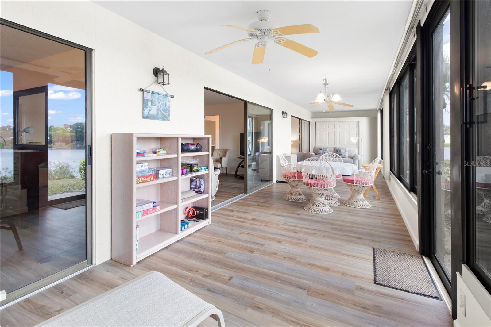 220 LAKEWOOD DR, BRADENTON, FL, 34210