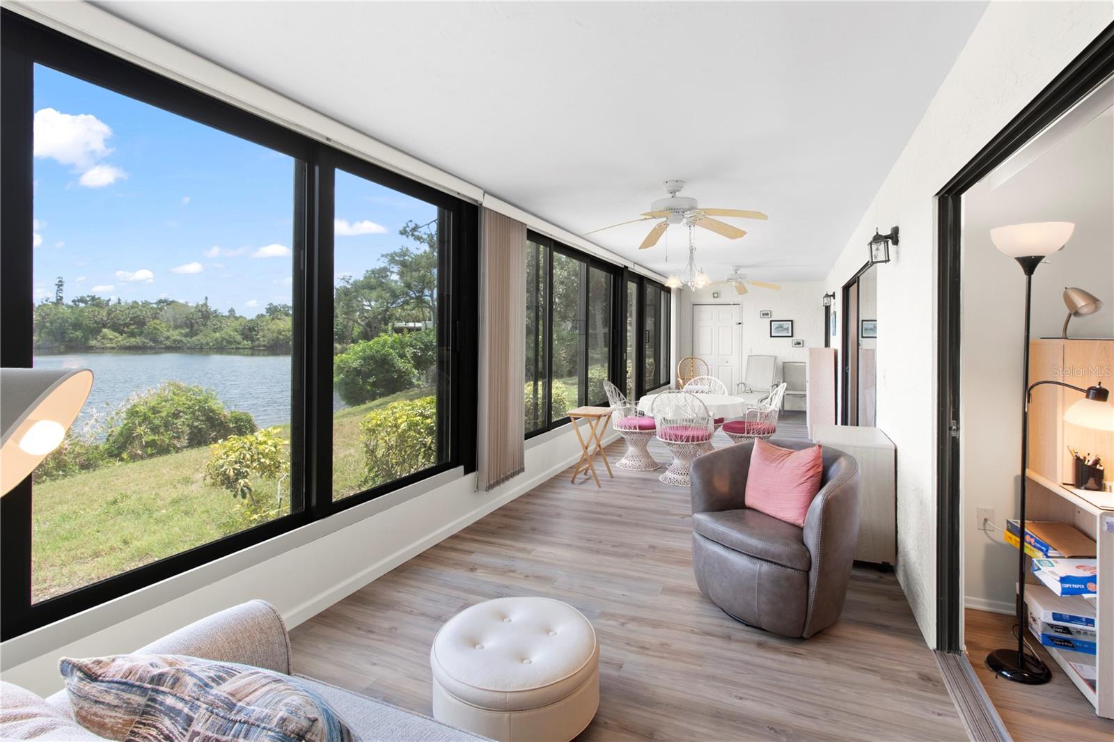 220 LAKEWOOD DR, BRADENTON, FL, 34210