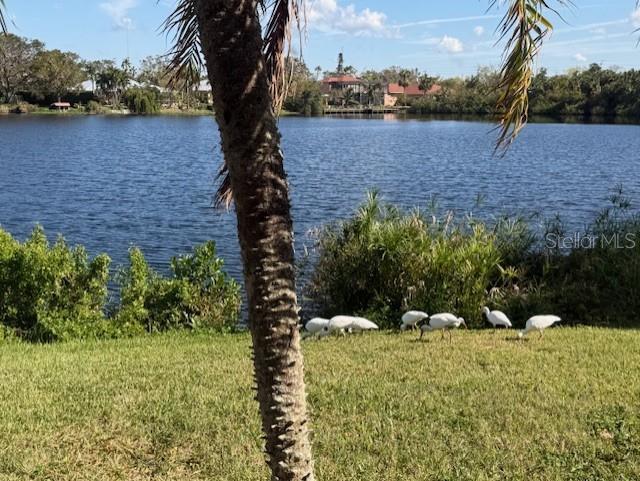 220 LAKEWOOD DR, BRADENTON, FL, 34210