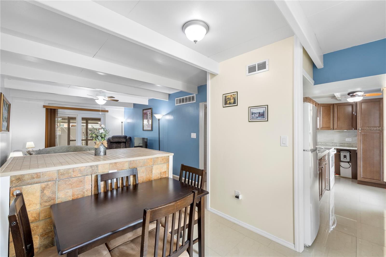 4209 CLUB CIR, LAKESHORE, FL, 33854