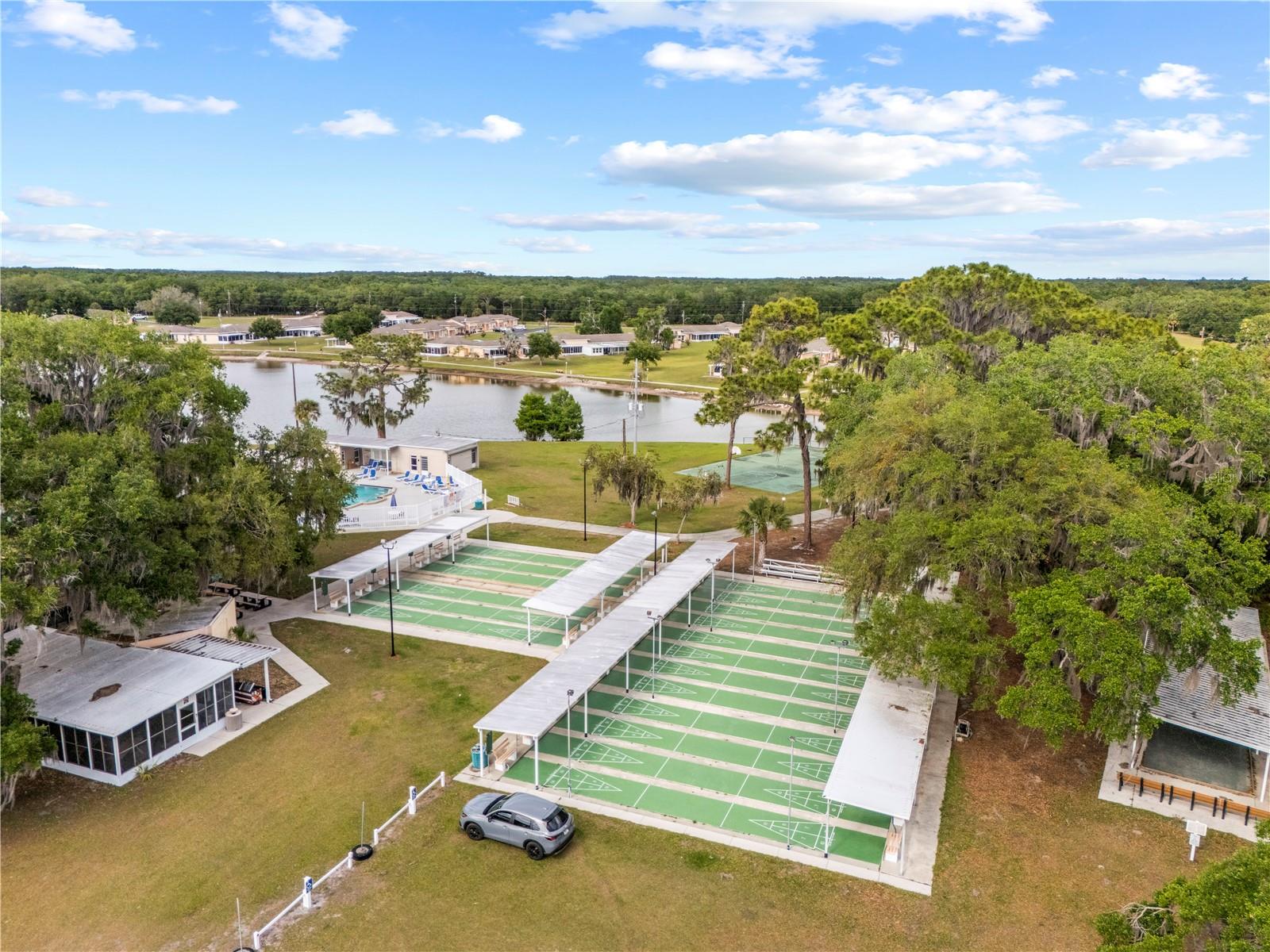 4209 CLUB CIR, LAKESHORE, FL, 33854