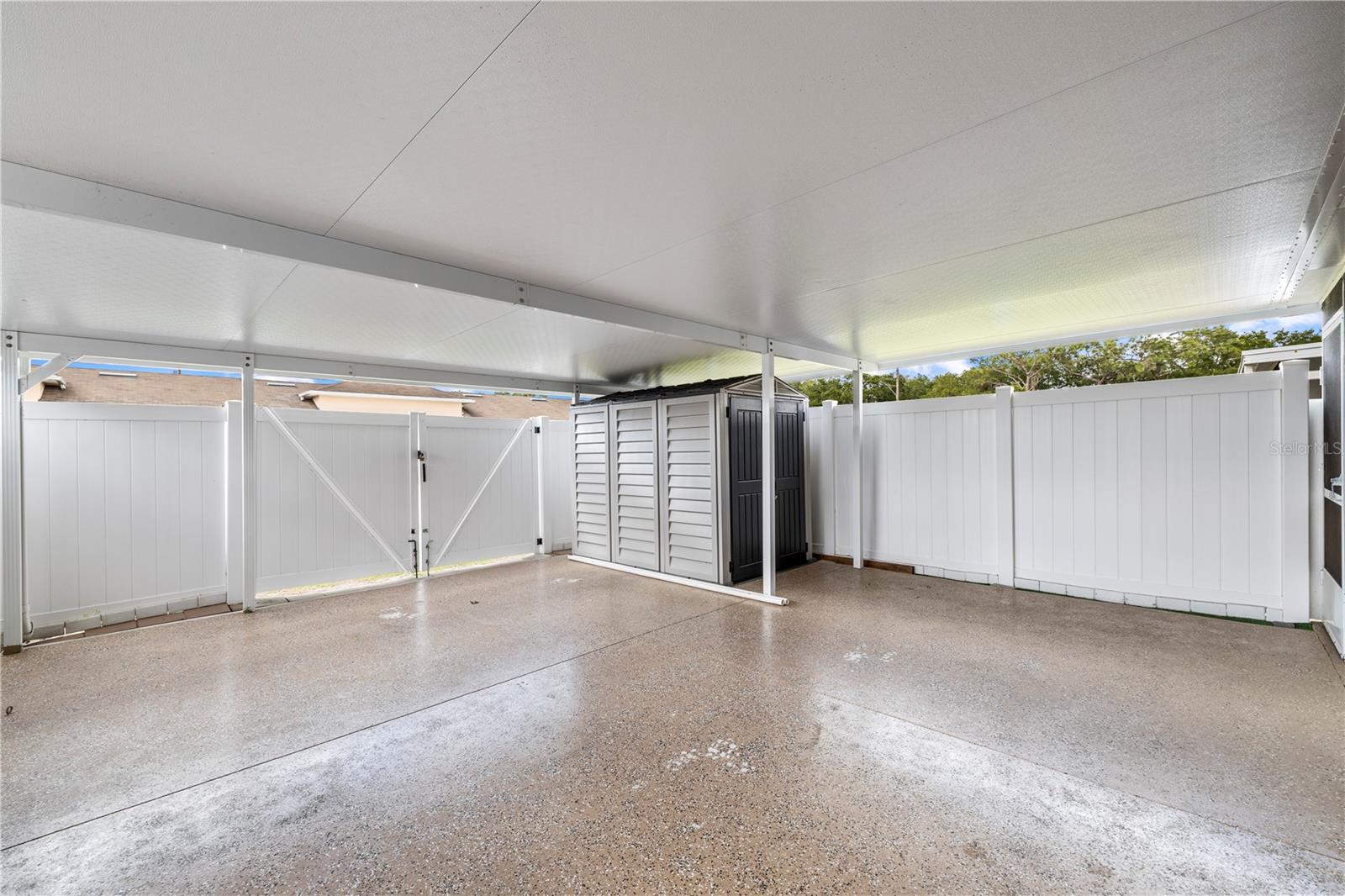 4209 CLUB CIR, LAKESHORE, FL, 33854