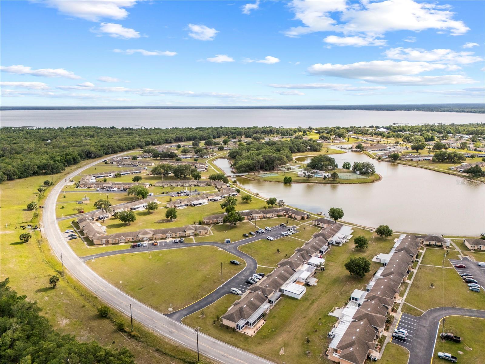 4209 CLUB CIR, LAKESHORE, FL, 33854