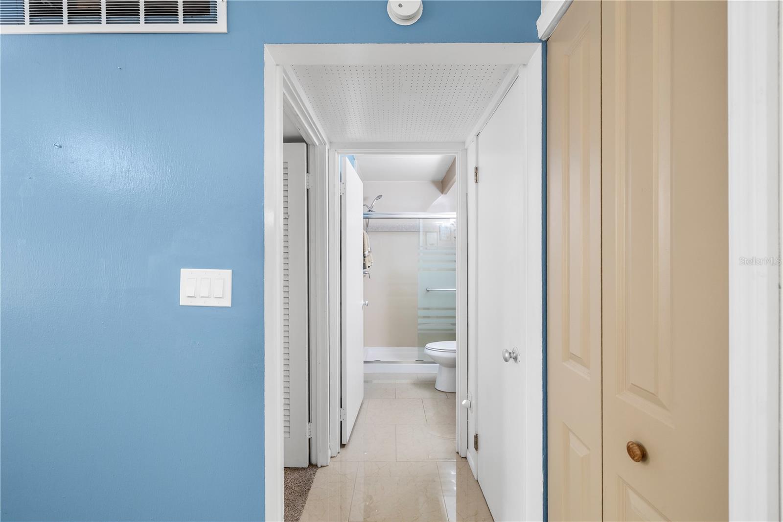 4209 CLUB CIR, LAKESHORE, FL, 33854