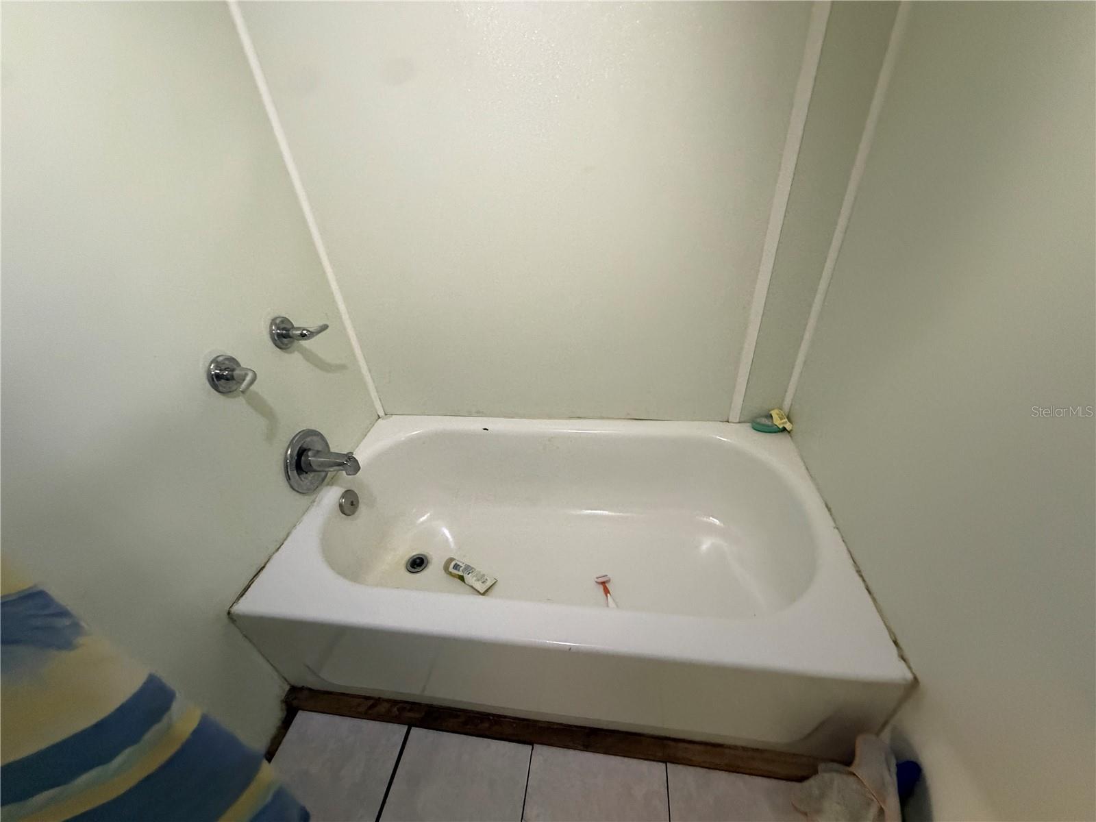 112 IVANHOE DR, SATSUMA, FL, 32189