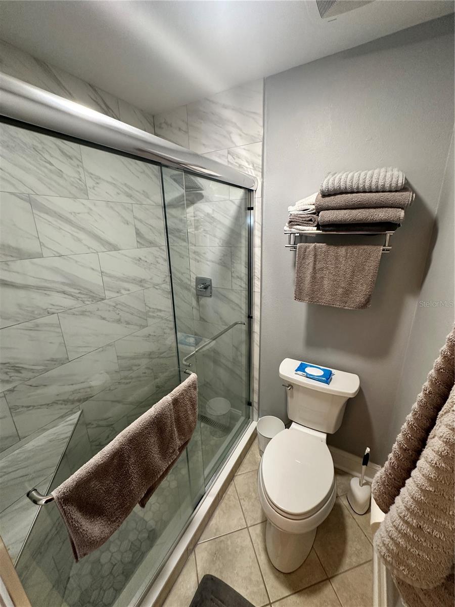 567 LAKESIDE DR #567, BRADENTON, FL, 34210