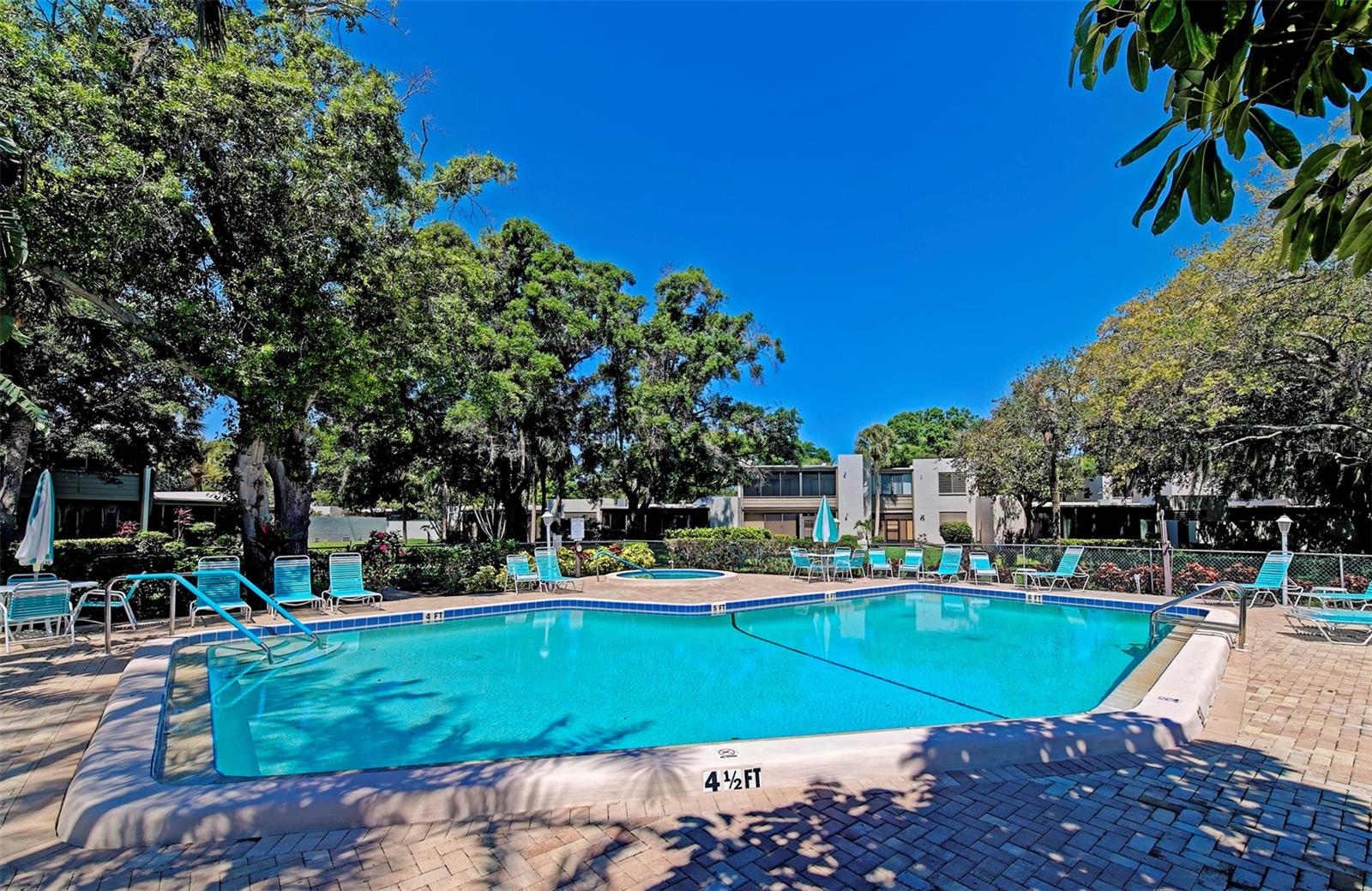 567 LAKESIDE DR #567, BRADENTON, FL, 34210