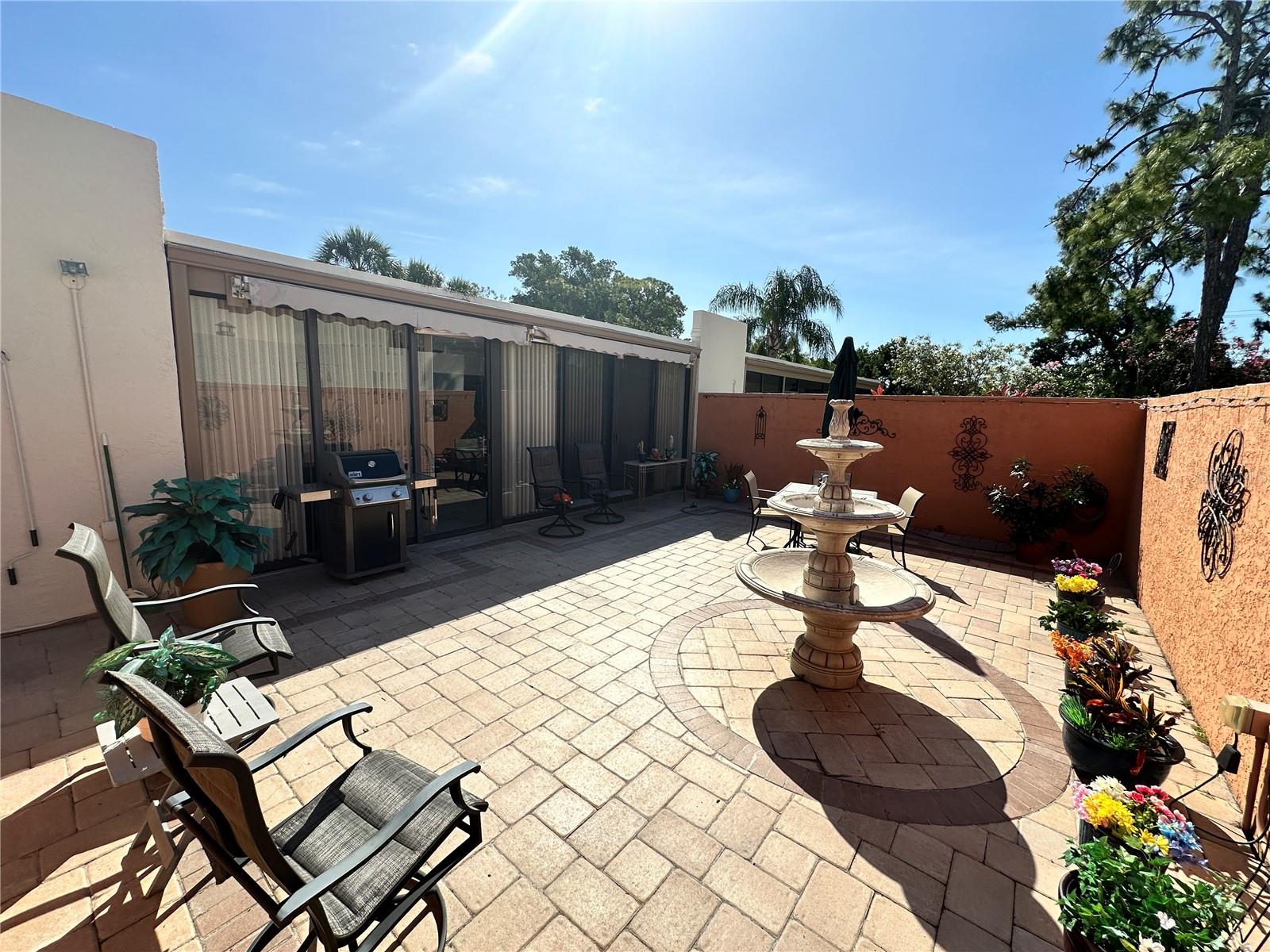 567 LAKESIDE DR #567, BRADENTON, FL, 34210