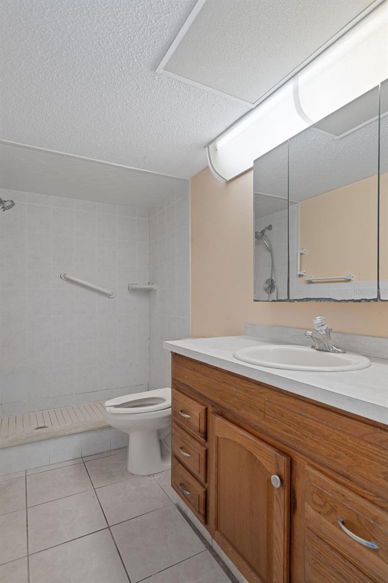 4660 MARINE PKWY #206, NEW PORT RICHEY, FL, 34652