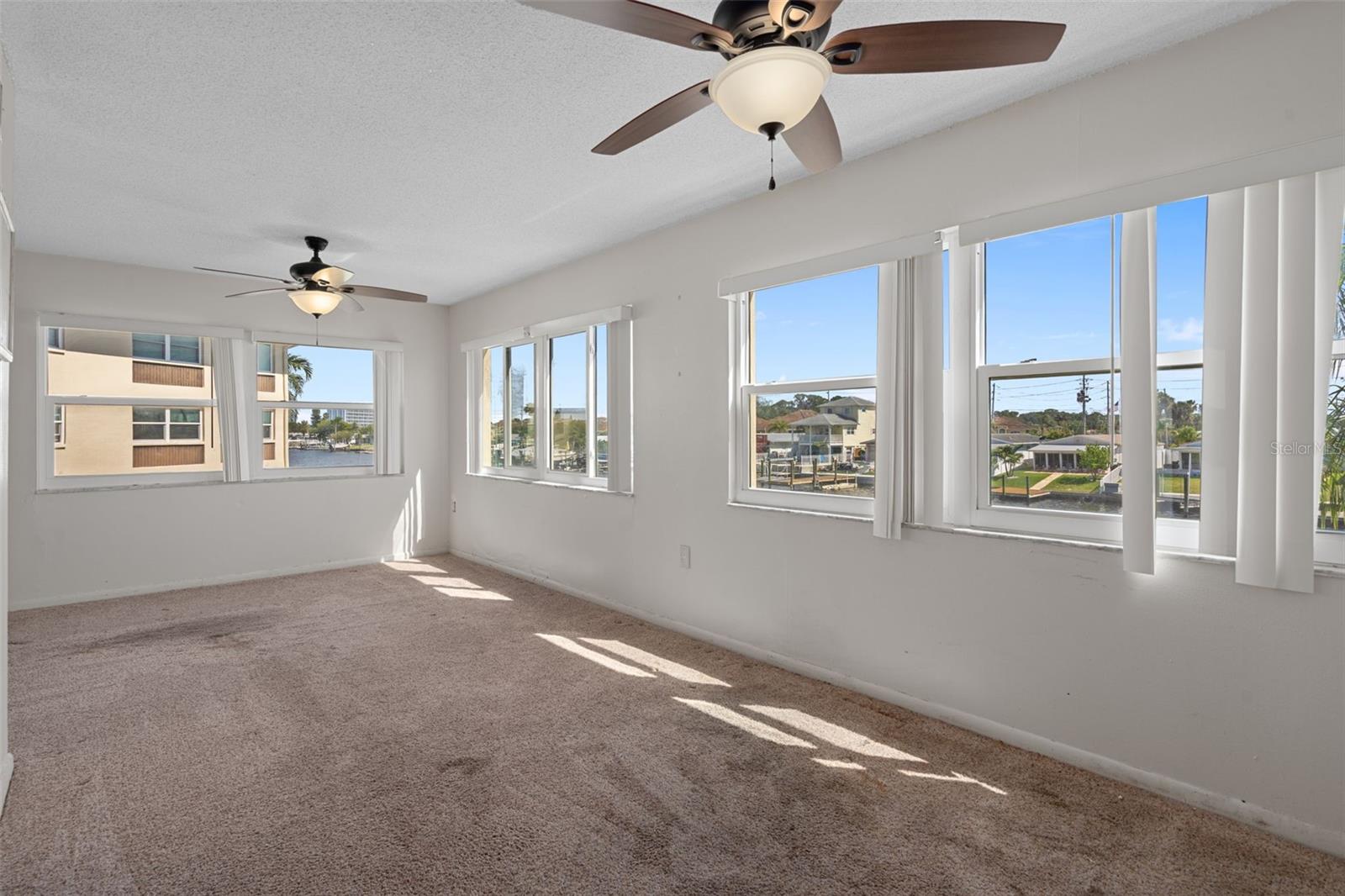 4660 MARINE PKWY #206, NEW PORT RICHEY, FL, 34652