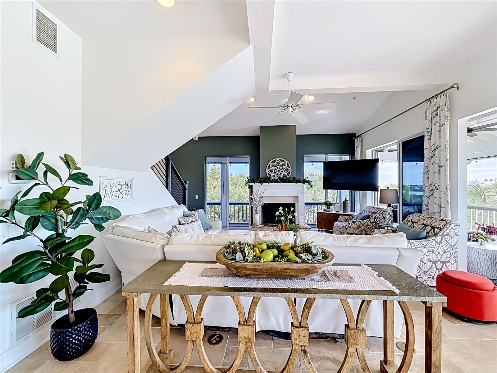 39 BAYSHORE CIR, PLACIDA, FL, 33946