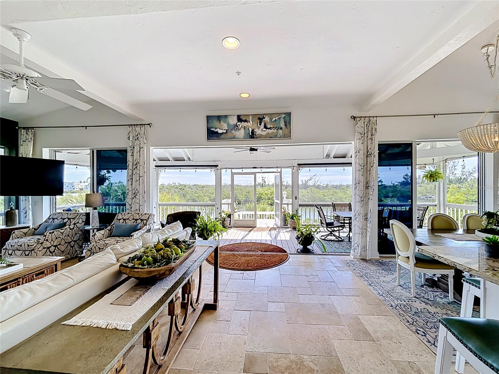 39 BAYSHORE CIR, PLACIDA, FL, 33946