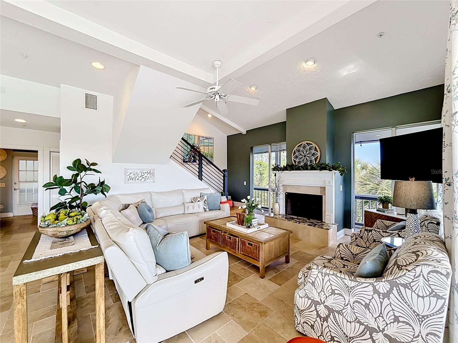 39 BAYSHORE CIR, PLACIDA, FL, 33946