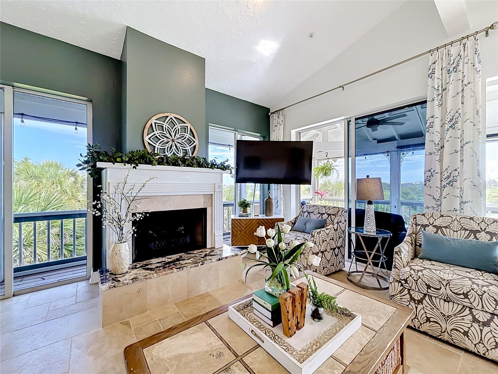 39 BAYSHORE CIR, PLACIDA, FL, 33946