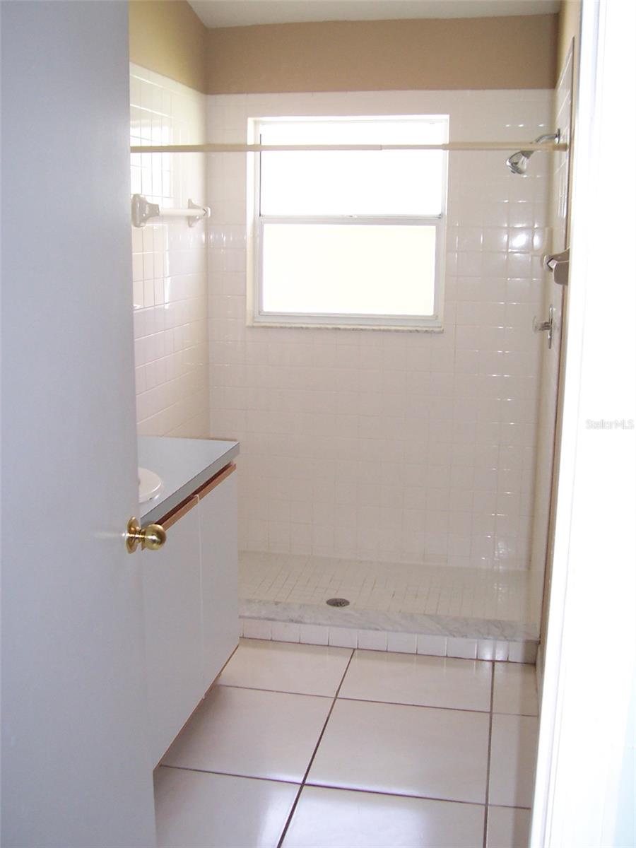 982 LITTLE CREEK RD, ORLANDO, FL, 32825