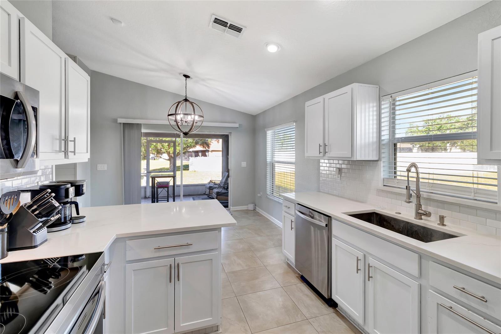 23905 NARROWLEAF CT, LEESBURG, FL, 34748