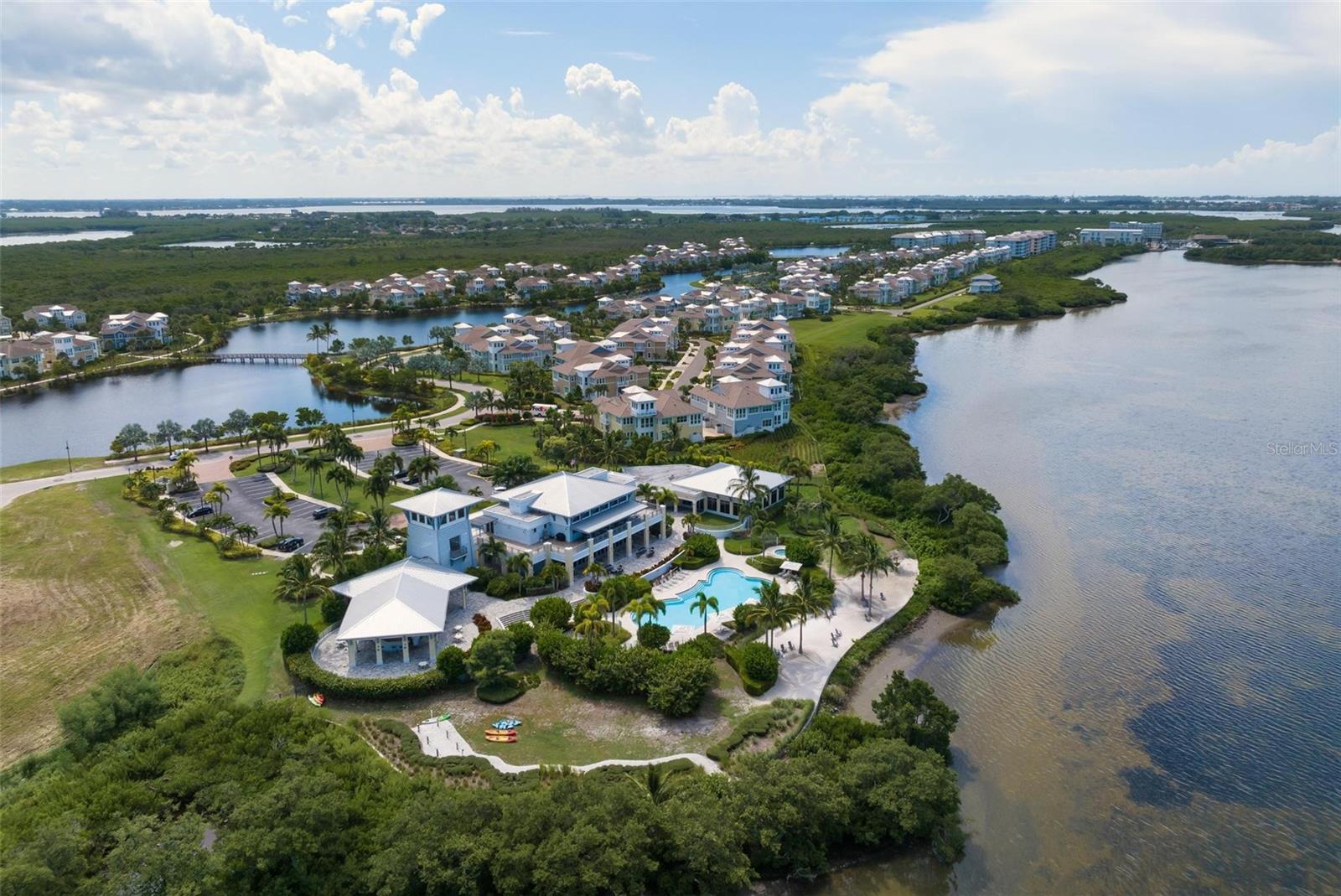347 COMPASS POINT DR #201, BRADENTON, FL, 34209