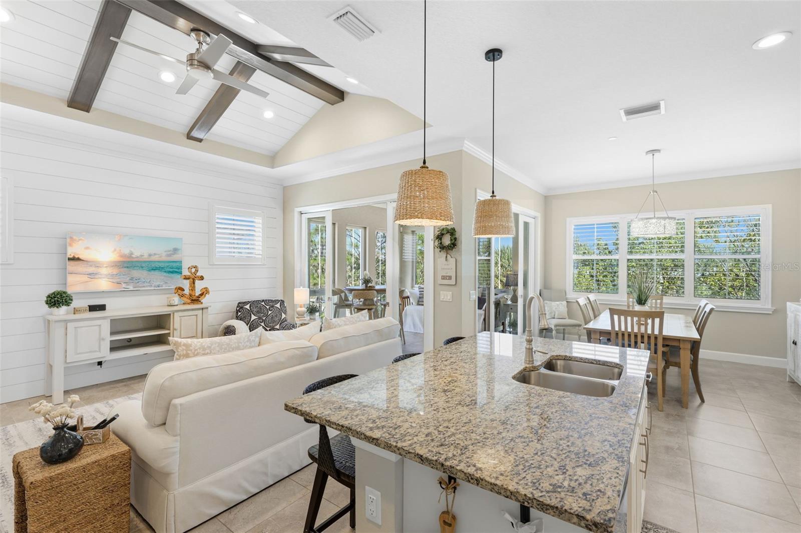 347 COMPASS POINT DR #201, BRADENTON, FL, 34209