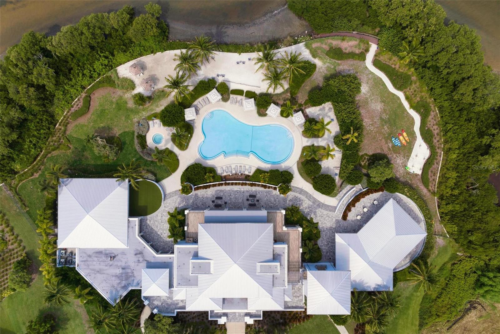 347 COMPASS POINT DR #201, BRADENTON, FL, 34209