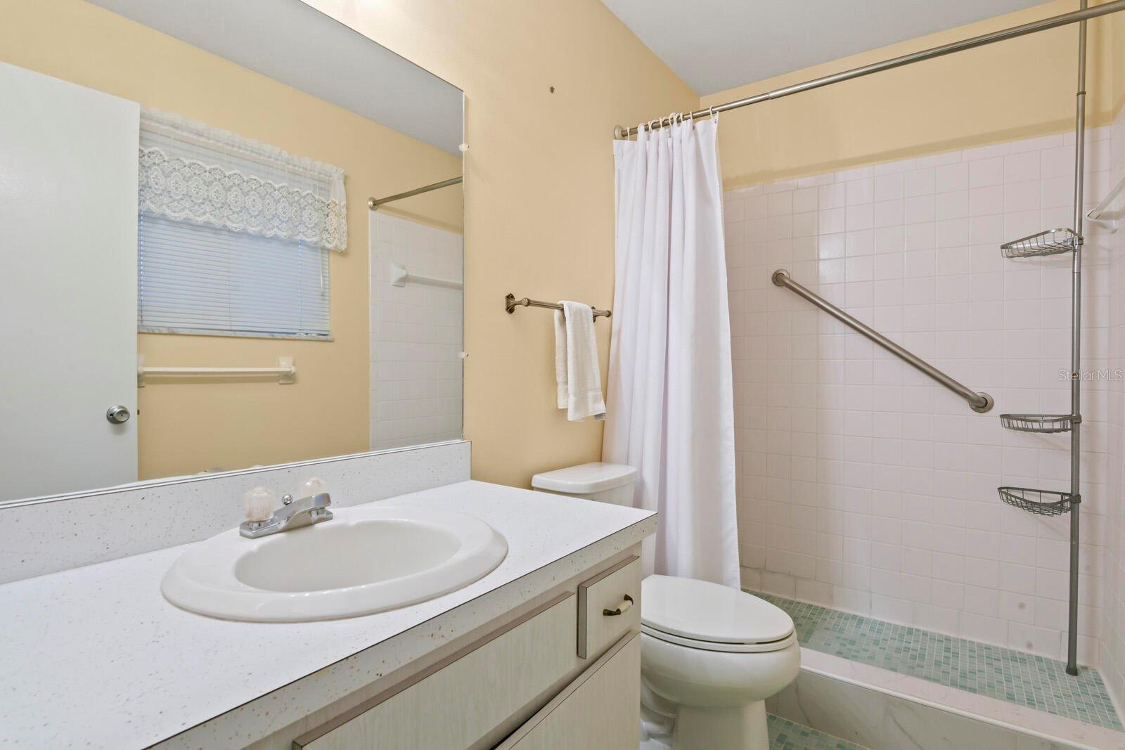 606 LA JOLLA AVE, SUN CITY CENTER, FL, 33573