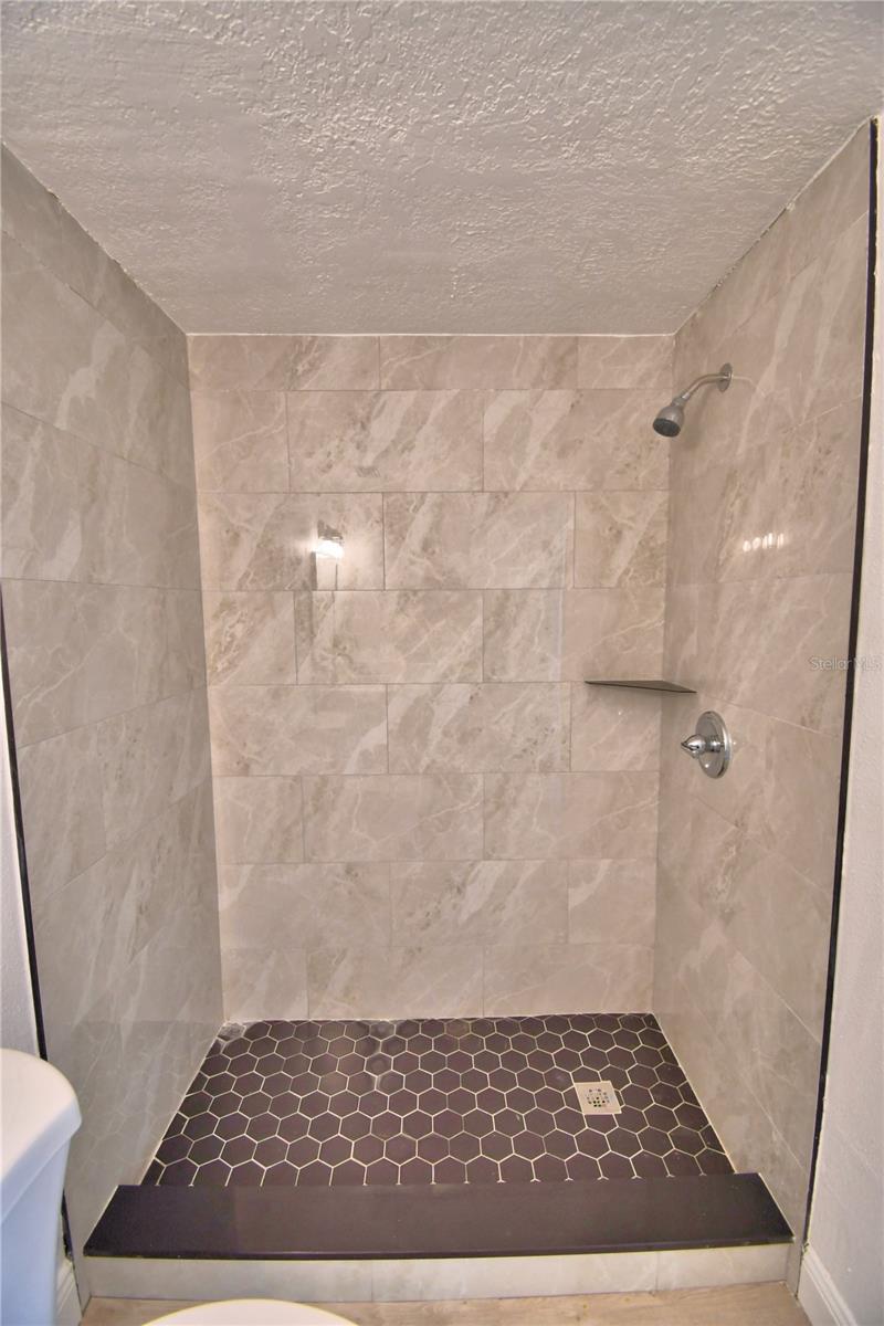 138 WHITTIER LN, WINTER HAVEN, FL, 33884