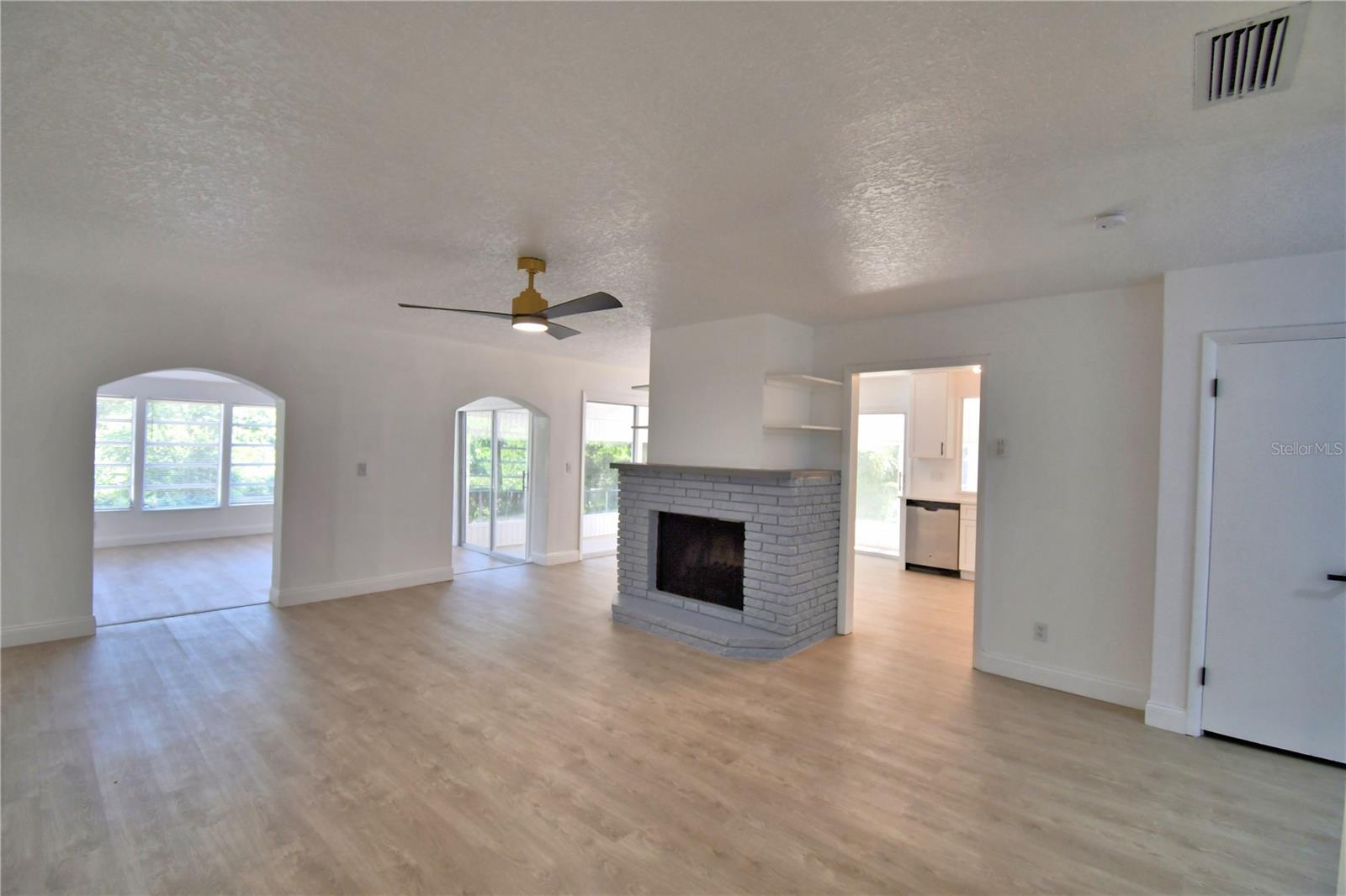 138 WHITTIER LN, WINTER HAVEN, FL, 33884