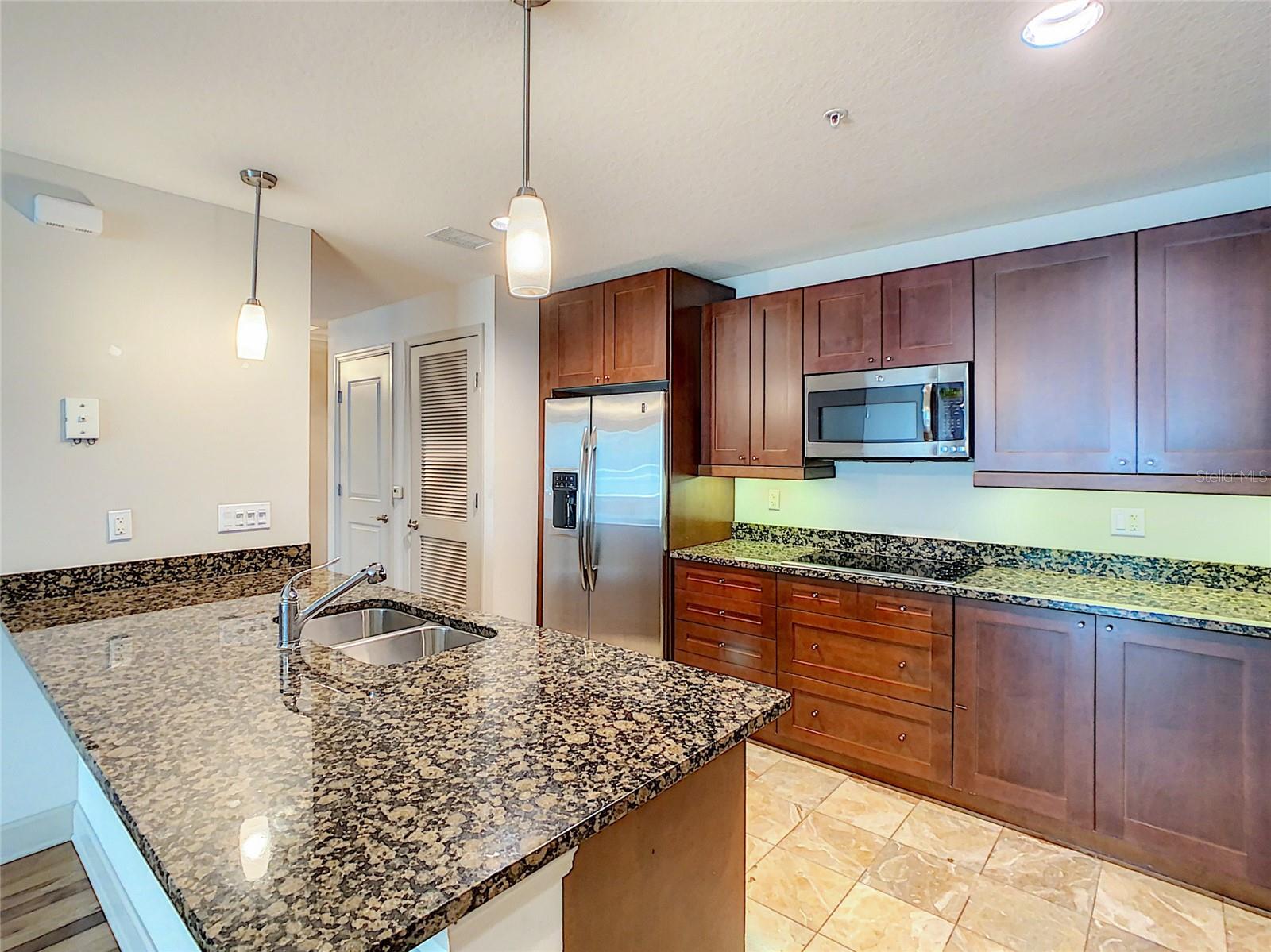 100 S EOLA DR #607, ORLANDO, FL, 32801