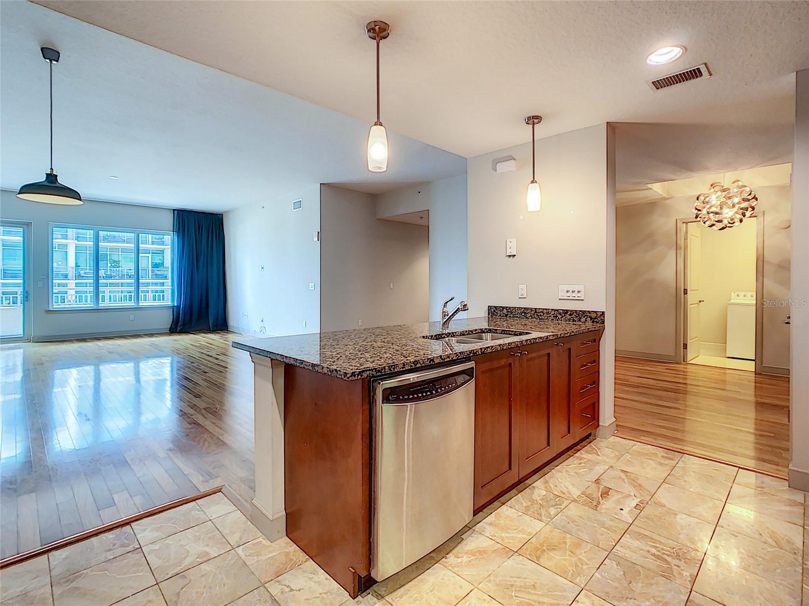 100 S EOLA DR #607, ORLANDO, FL, 32801