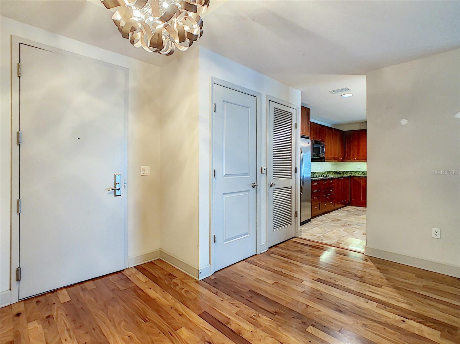 100 S EOLA DR #607, ORLANDO, FL, 32801
