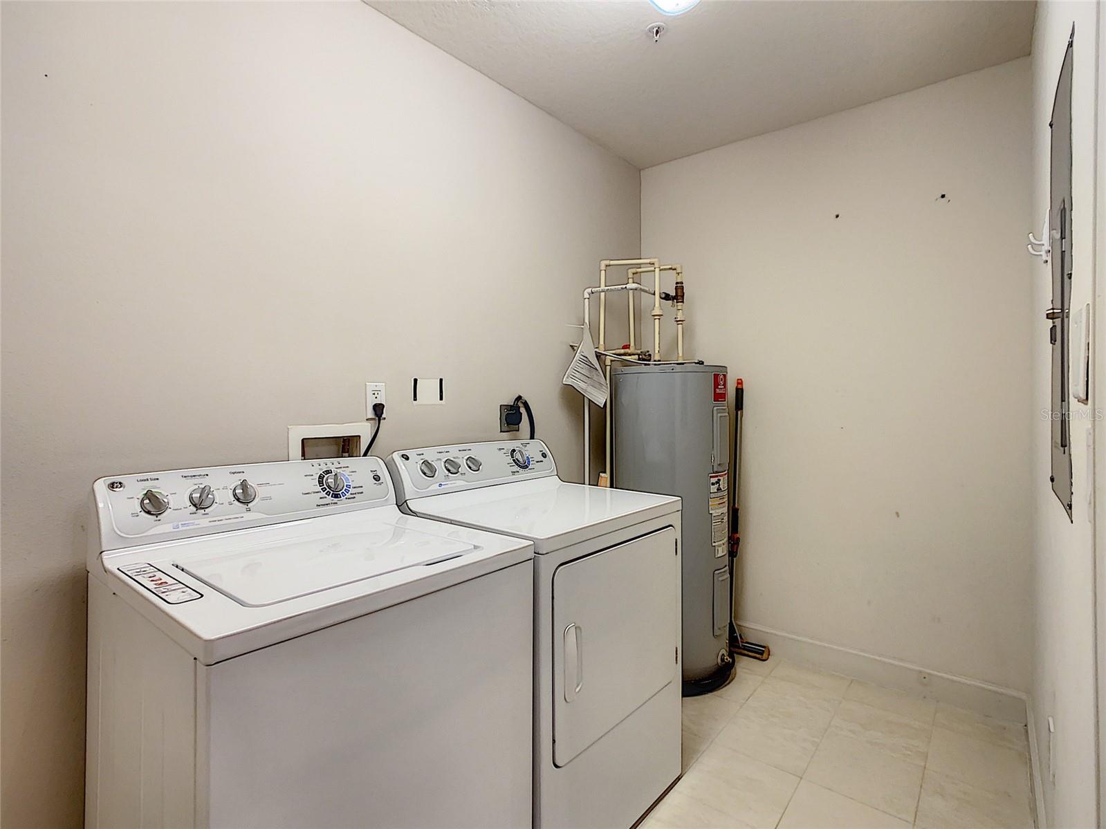 100 S EOLA DR #607, ORLANDO, FL, 32801