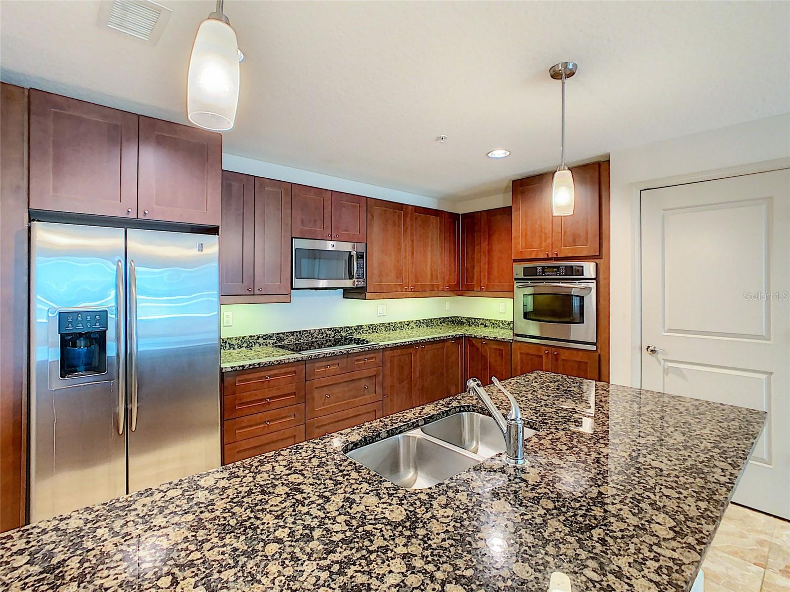 100 S EOLA DR #607, ORLANDO, FL, 32801