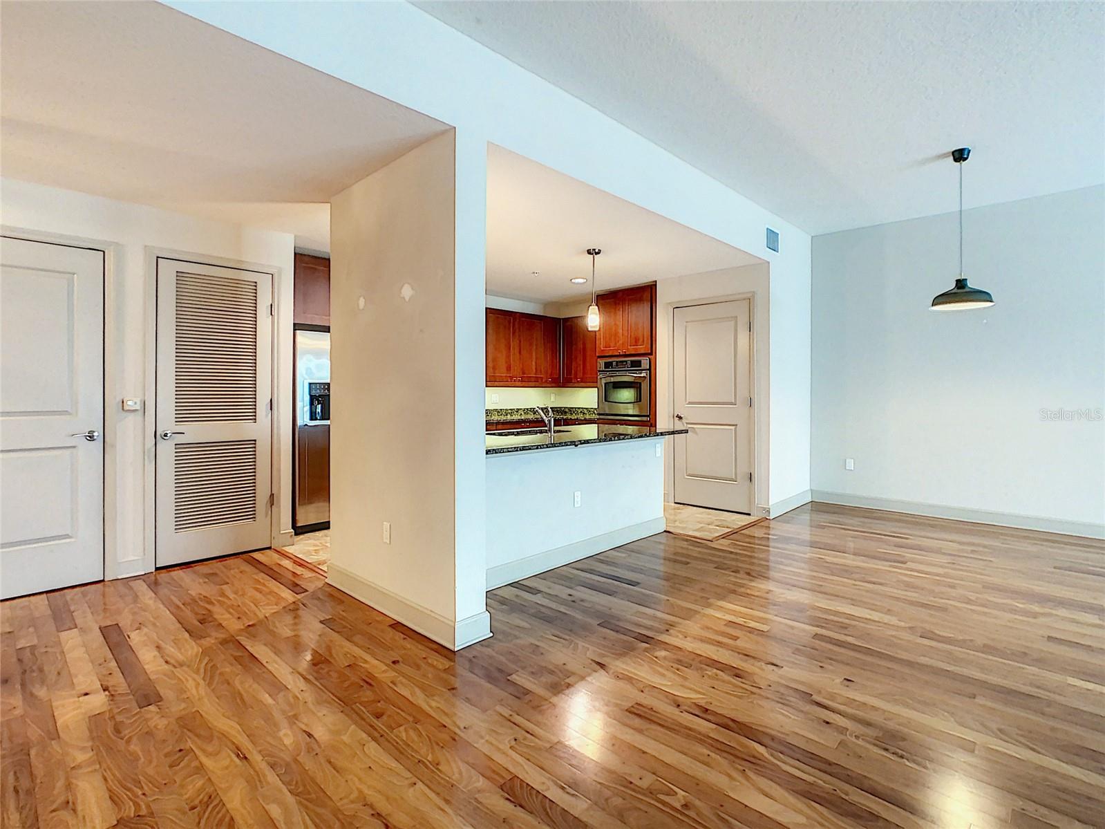 100 S EOLA DR #607, ORLANDO, FL, 32801