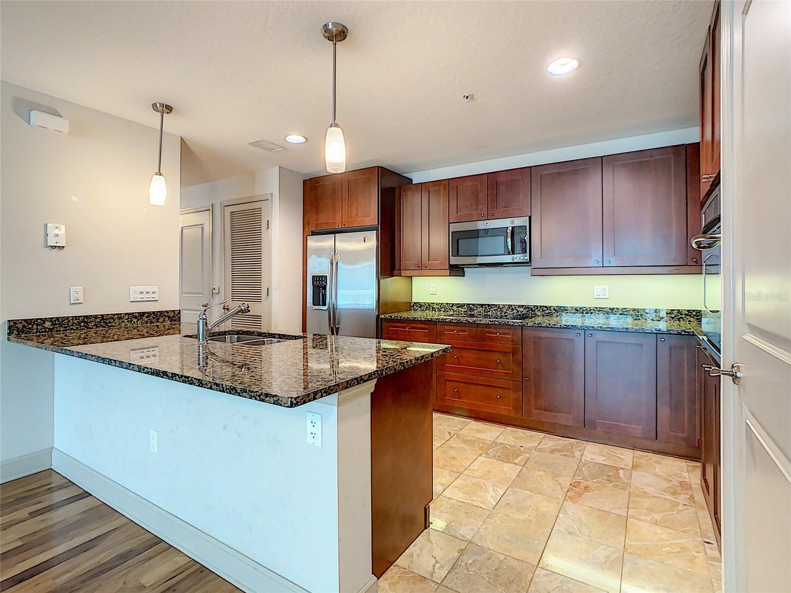 100 S EOLA DR #607, ORLANDO, FL, 32801