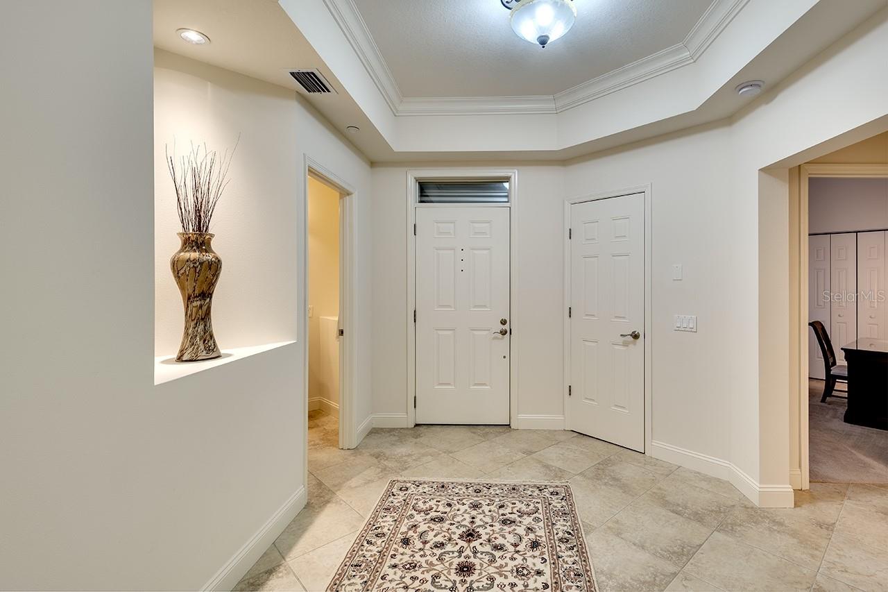 7702 LAKE VISTA CT #204, LAKEWOOD RANCH, FL, 34202
