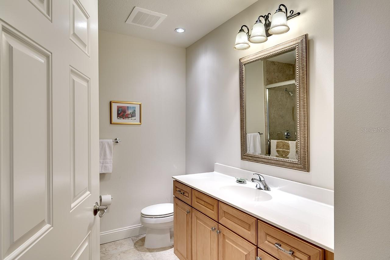7702 LAKE VISTA CT #204, LAKEWOOD RANCH, FL, 34202