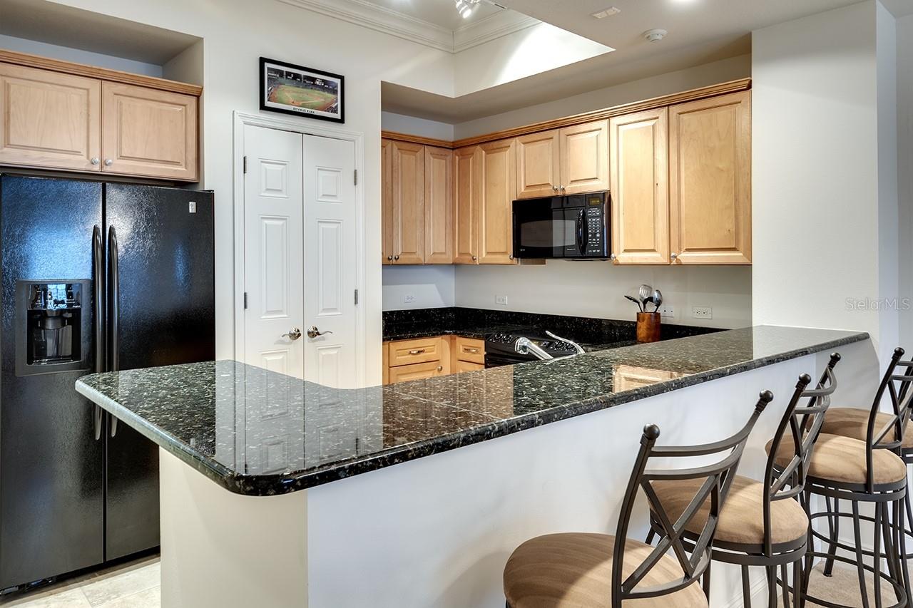 7702 LAKE VISTA CT #204, LAKEWOOD RANCH, FL, 34202