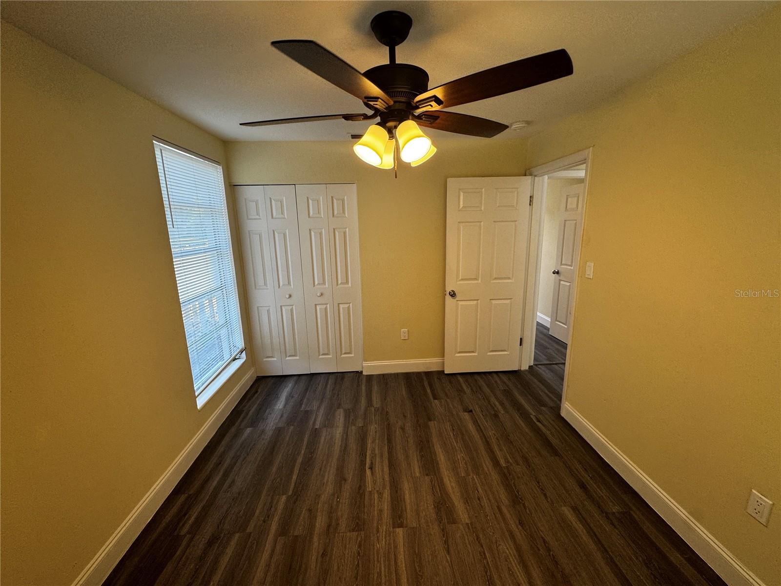 1610 CREST AVE, LEESBURG, FL, 34748