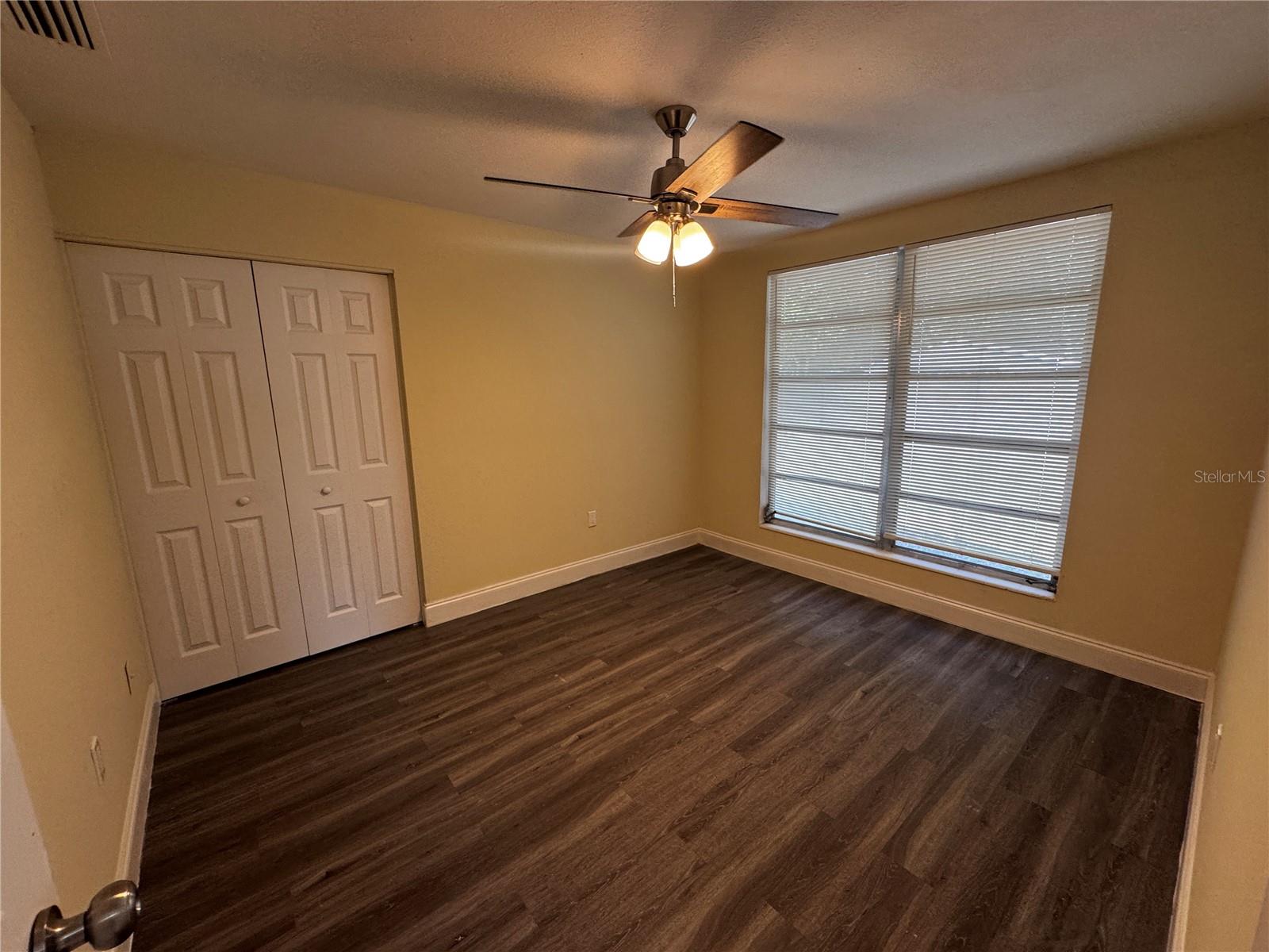 1610 CREST AVE, LEESBURG, FL, 34748