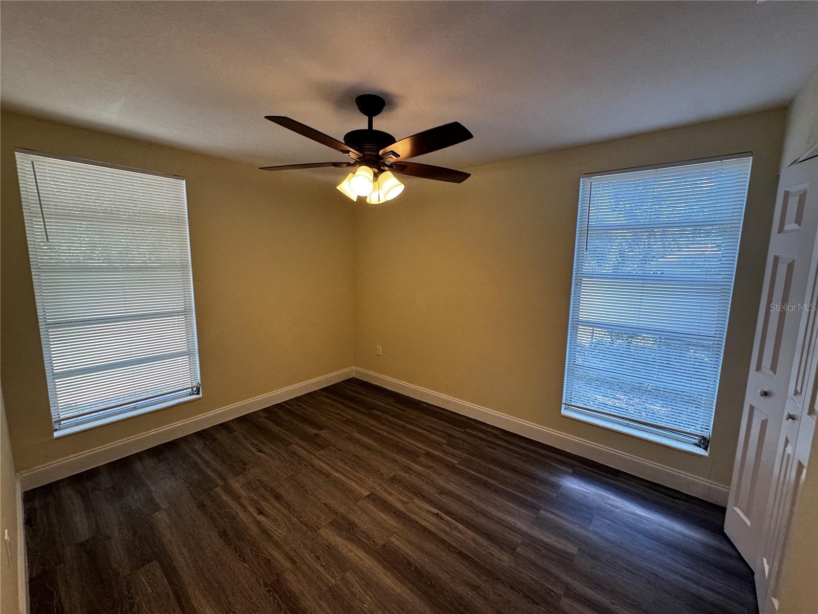 1610 CREST AVE, LEESBURG, FL, 34748