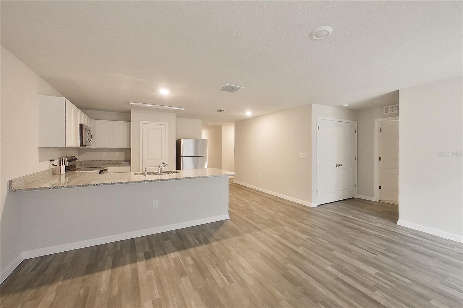 8755 N NOBLETON WAY, DUNNELLON, FL, 34434