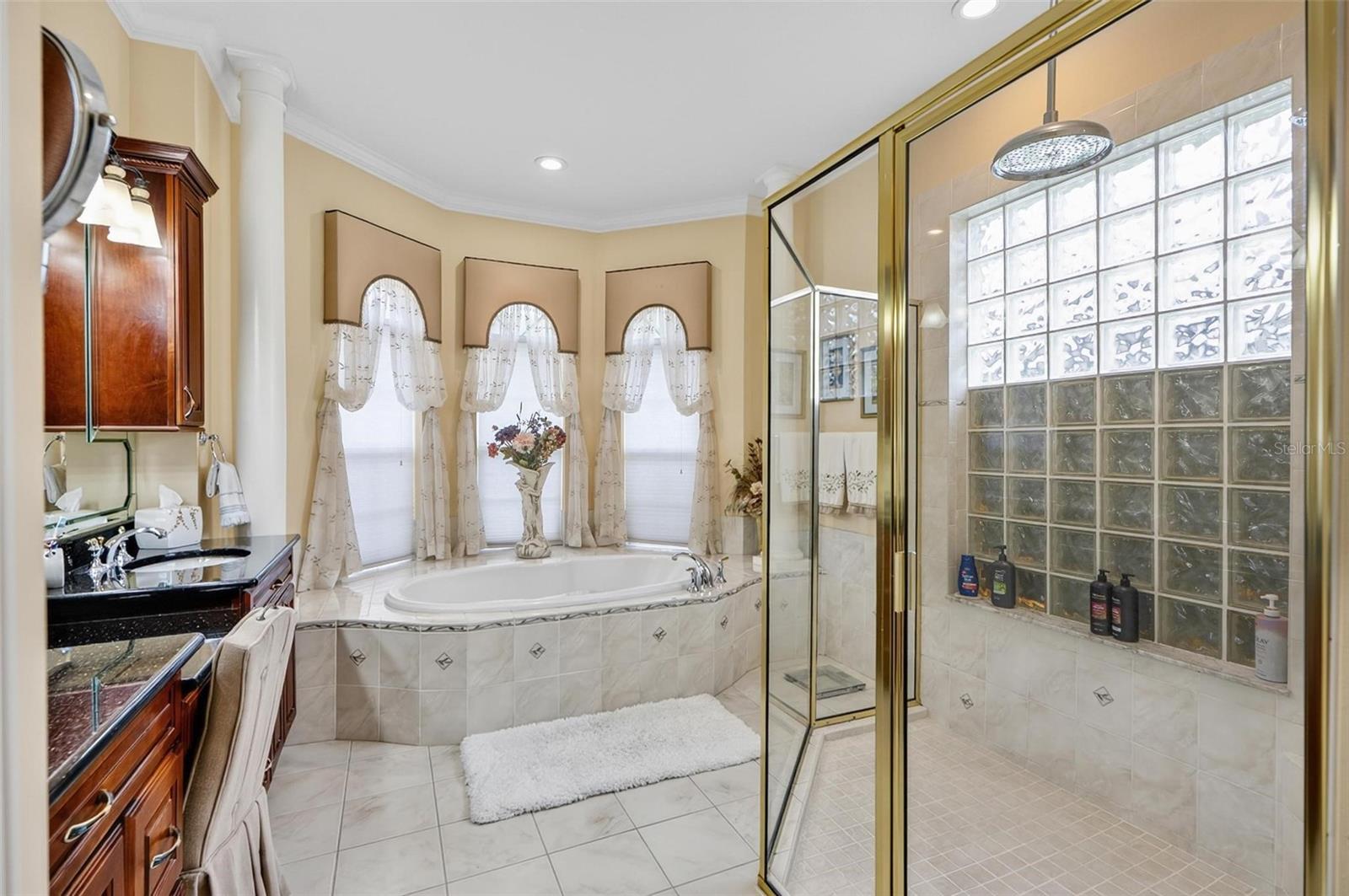 68 OAK VIEW CIR W, PALM COAST, FL, 32137