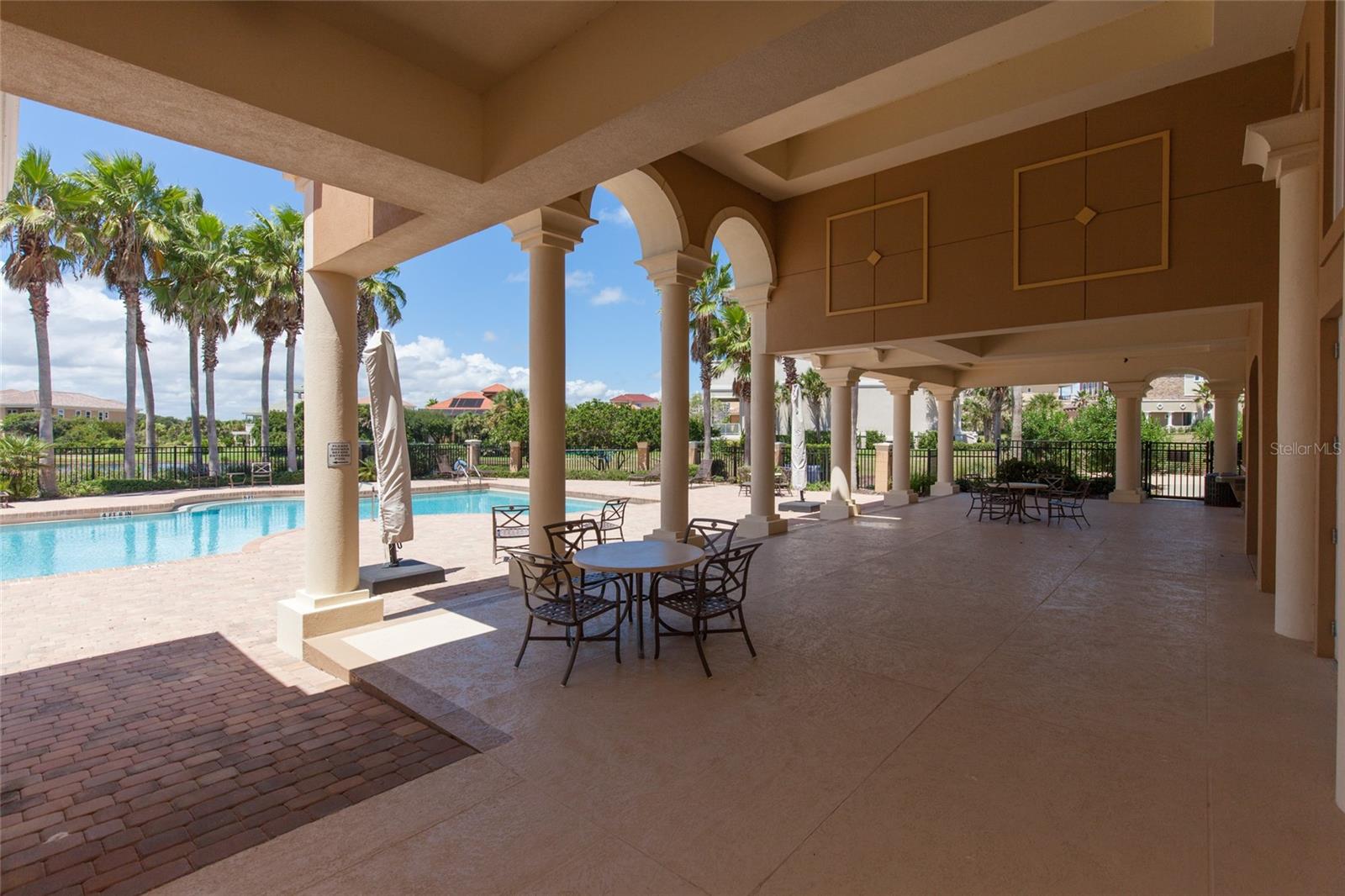 68 OAK VIEW CIR W, PALM COAST, FL, 32137