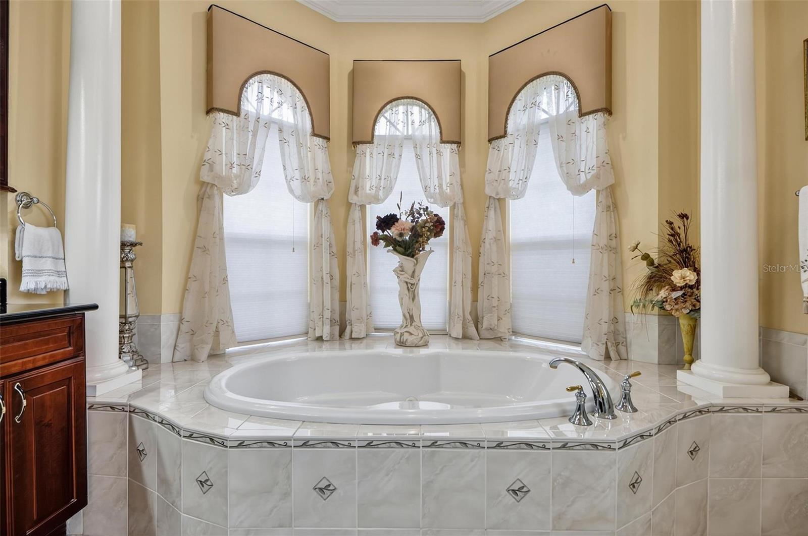 68 OAK VIEW CIR W, PALM COAST, FL, 32137