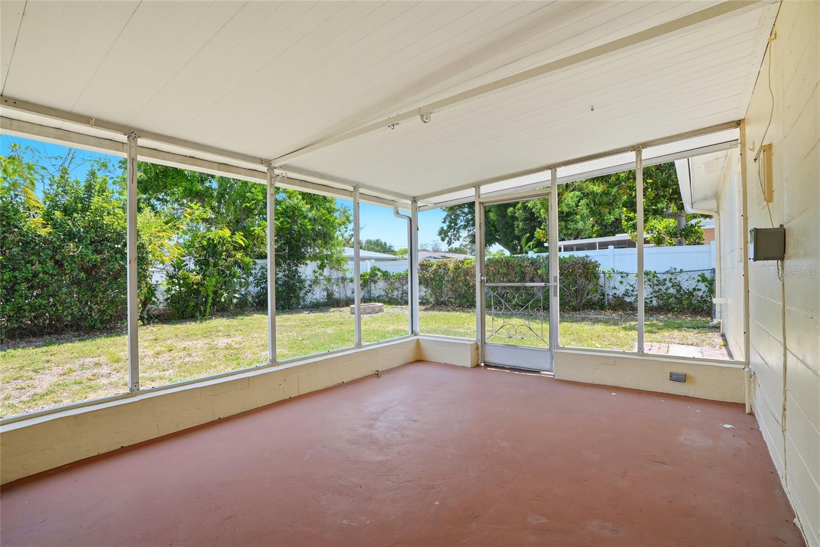 4813 LAKE CHARLES DR N, KENNETH CITY, FL, 33709